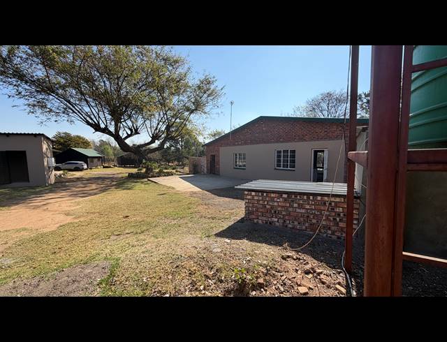 22,150M² SMALLHOLDING FOR SALE IN MARISTER